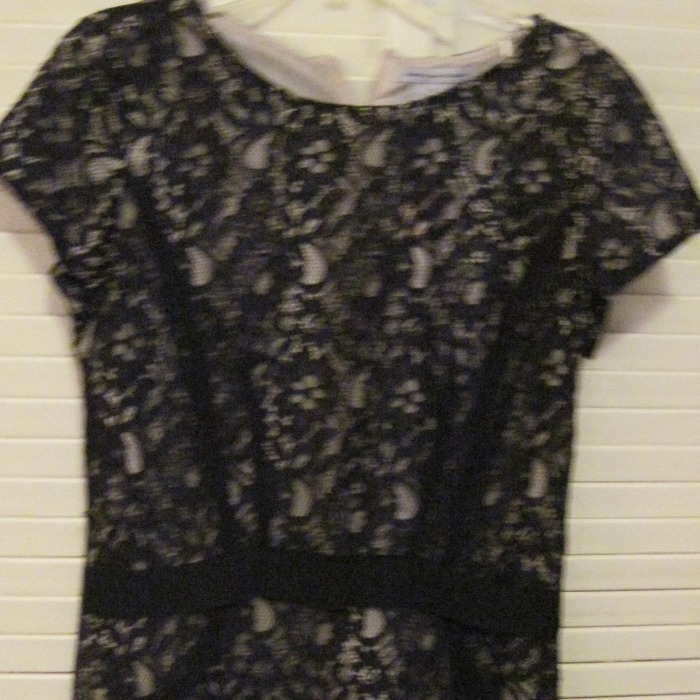 Danny & Nicole Black lace over gold lining dress sz 12